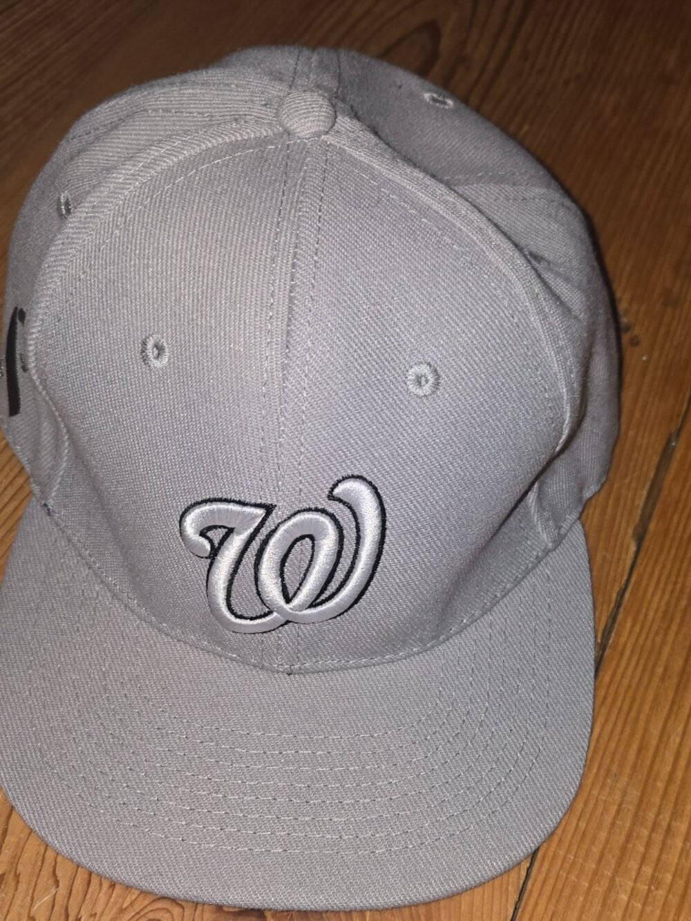 Washington Nationals Snapback Cap w/ Peach Underbrim